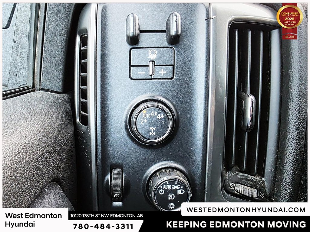 2018 Chevrolet Silverado 1500 LT in Edmonton, Alberta - 13 - w1024h768px