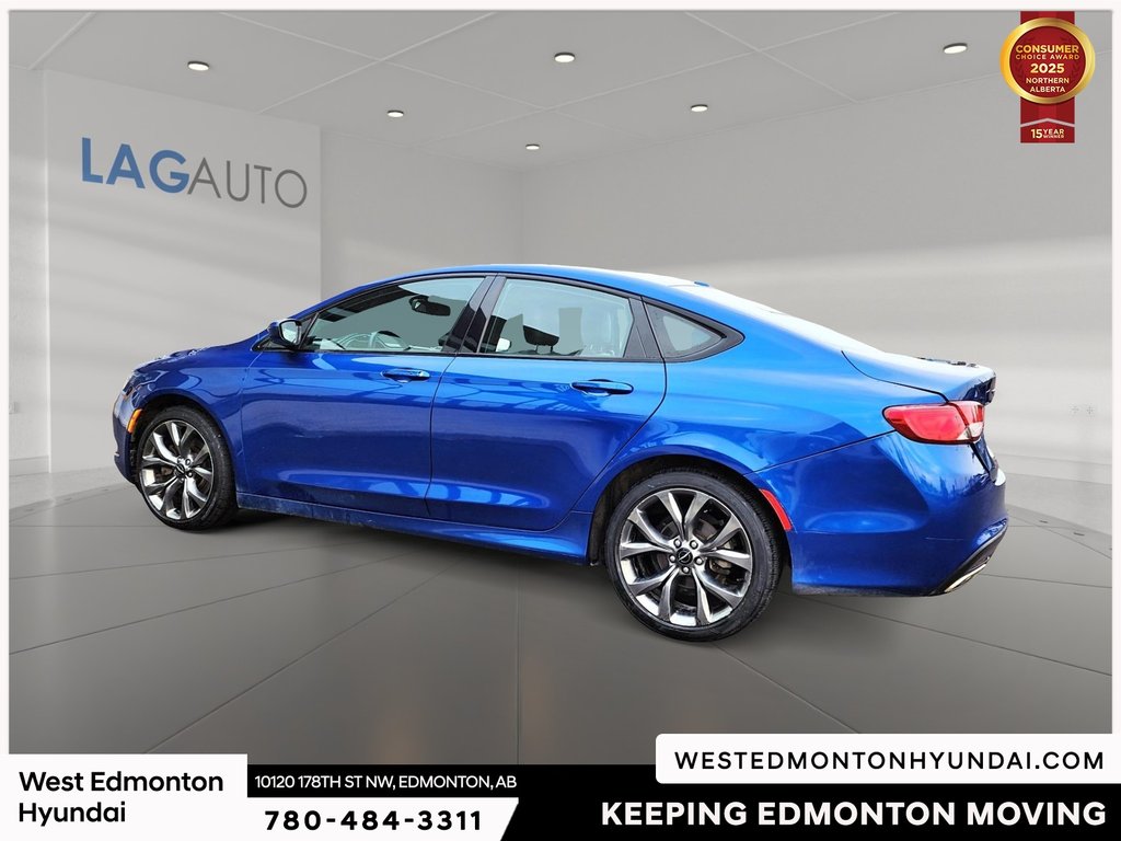 2015 Chrysler 200 S in Edmonton, Alberta - 4 - w1024h768px