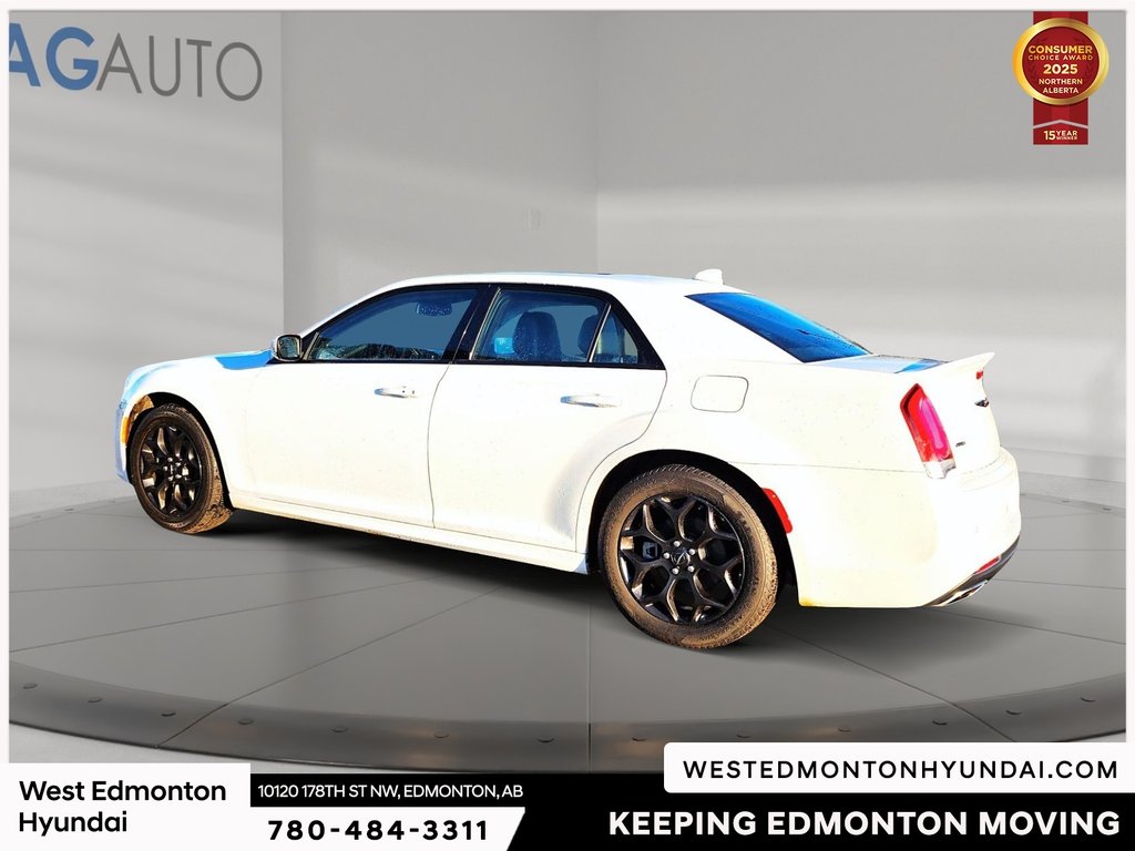 2022 Chrysler 300 S in Edmonton, Alberta - 4 - w1024h768px