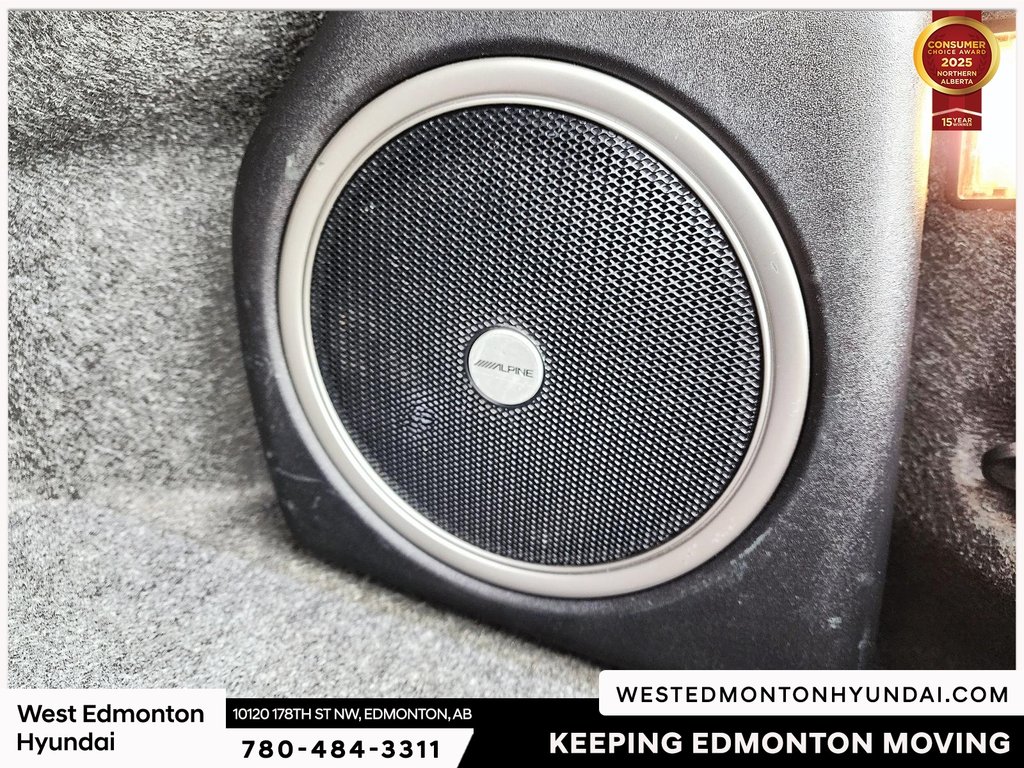 2022 Chrysler 300 S in Edmonton, Alberta - 9 - w1024h768px