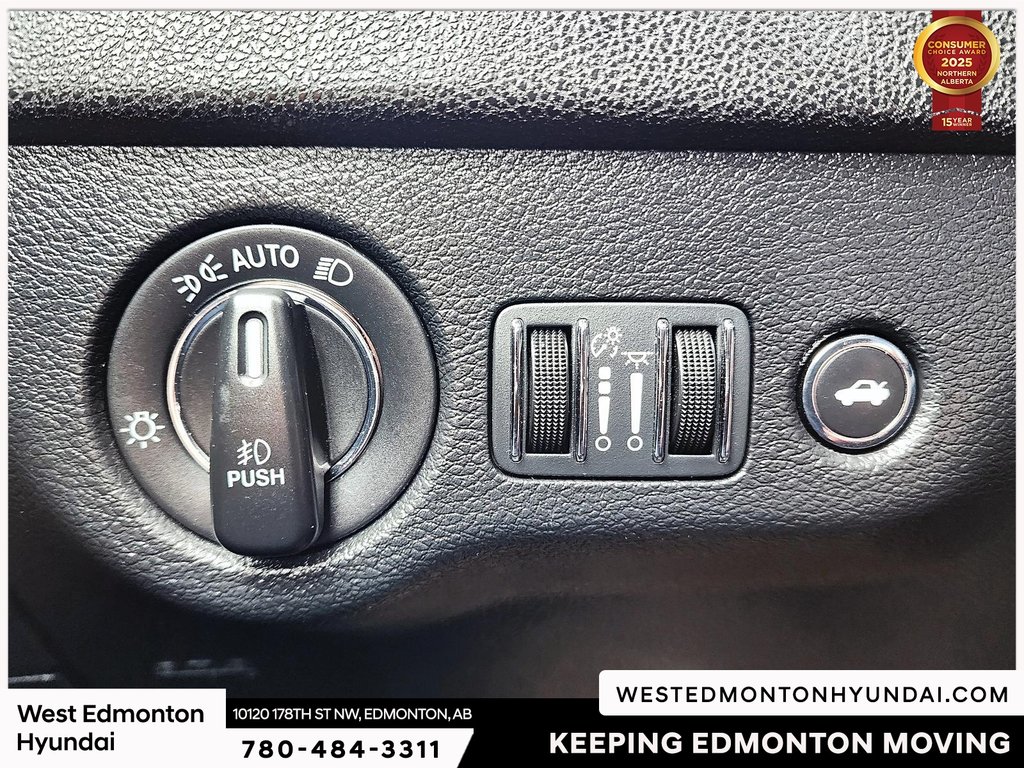 2022 Chrysler 300 S in Edmonton, Alberta - 17 - w1024h768px