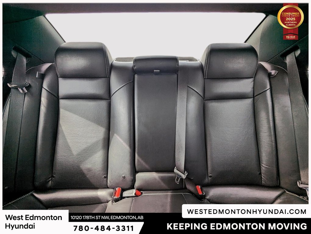 2023 Chrysler 300 Touring in Edmonton, Alberta - 17 - w1024h768px