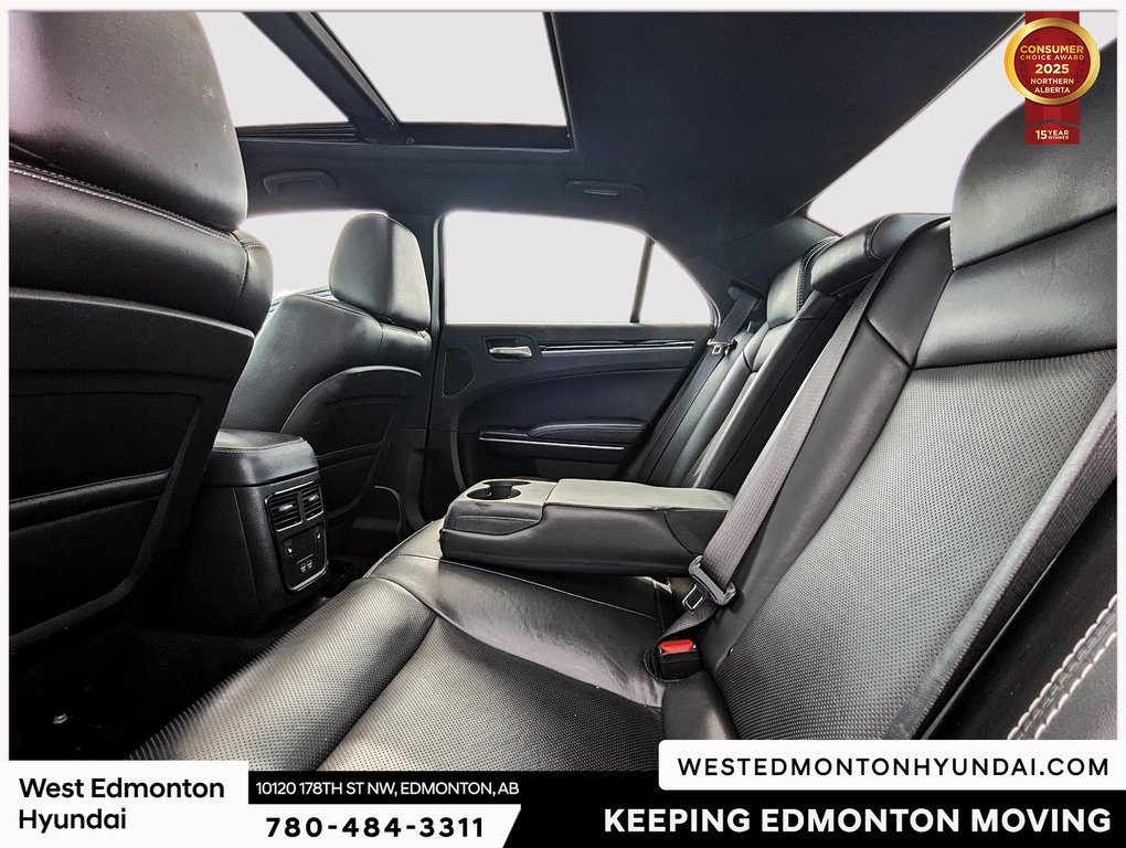 2023 Chrysler 300 Touring in Edmonton, Alberta - 19 - w1024h768px