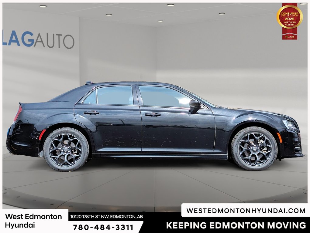 2023 Chrysler 300 Touring in Edmonton, Alberta - 5 - w1024h768px