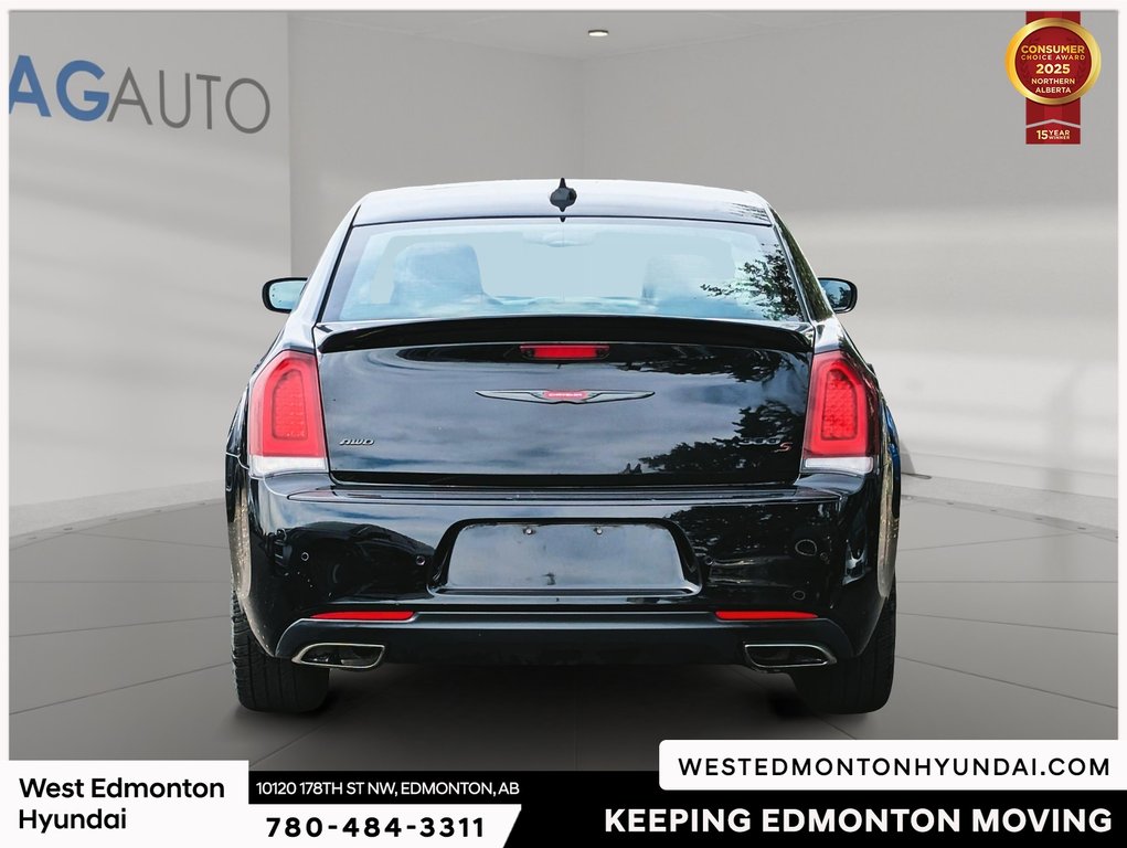 2023 Chrysler 300 Touring in Edmonton, Alberta - 3 - w1024h768px