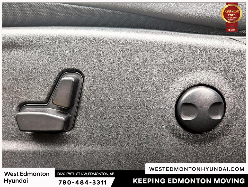 2023 Chrysler 300 Touring in Edmonton, Alberta - 15 - w1024h768px