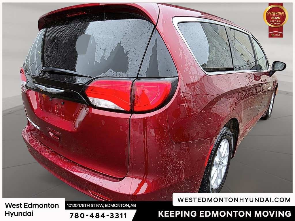 2023 Chrysler Grand Caravan SXT in Edmonton, Alberta - 8 - w1024h768px