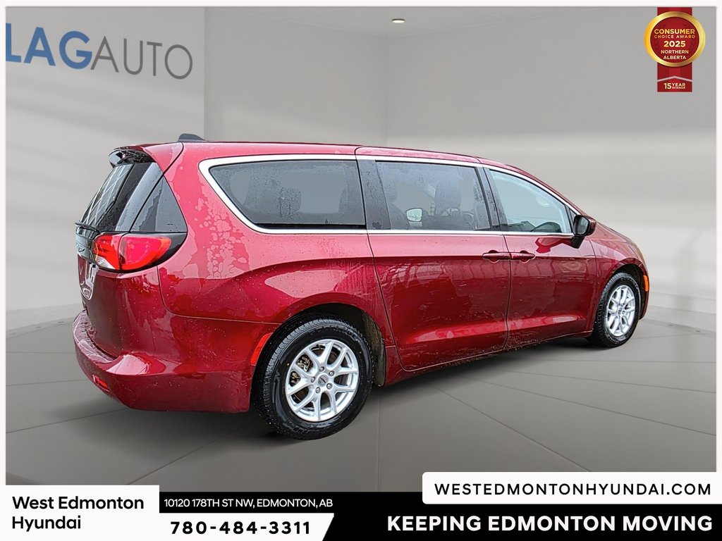 2023 Chrysler Grand Caravan SXT in Edmonton, Alberta - 9 - w1024h768px