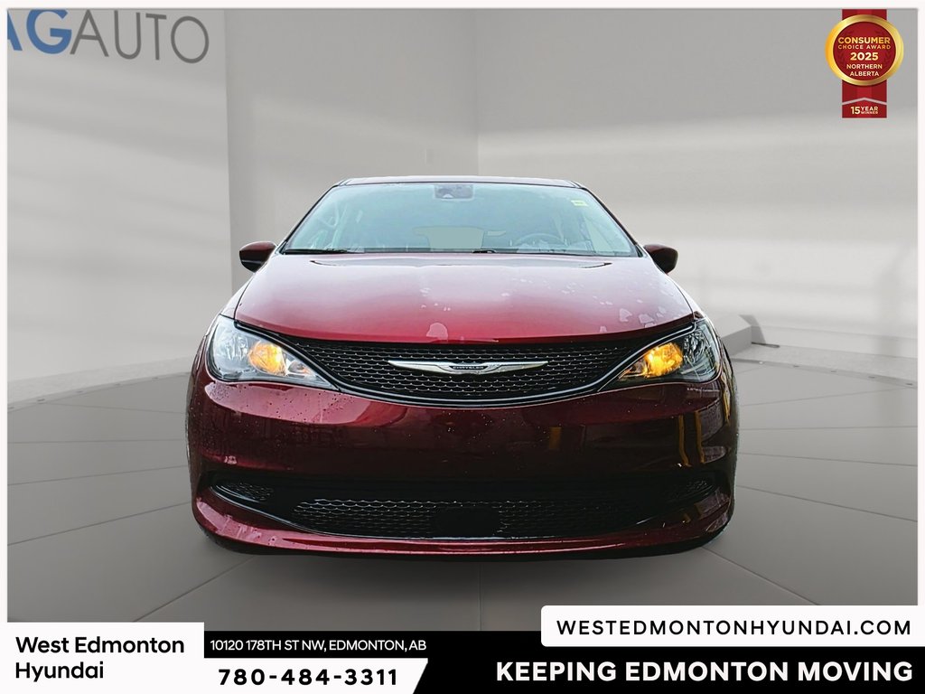 2023 Chrysler Grand Caravan SXT in Edmonton, Alberta - 2 - w1024h768px