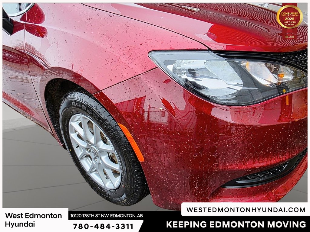 2023 Chrysler Grand Caravan SXT in Edmonton, Alberta - 12 - w1024h768px