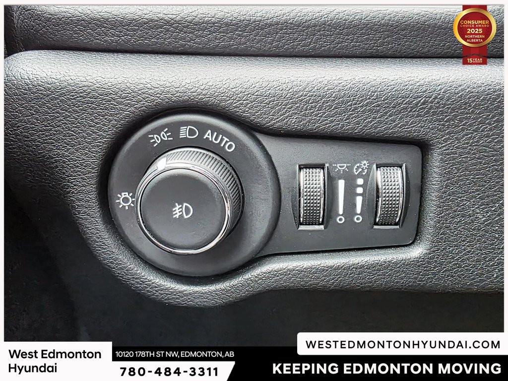 2022 Chrysler Pacifica Touring in Edmonton, Alberta - 21 - w1024h768px