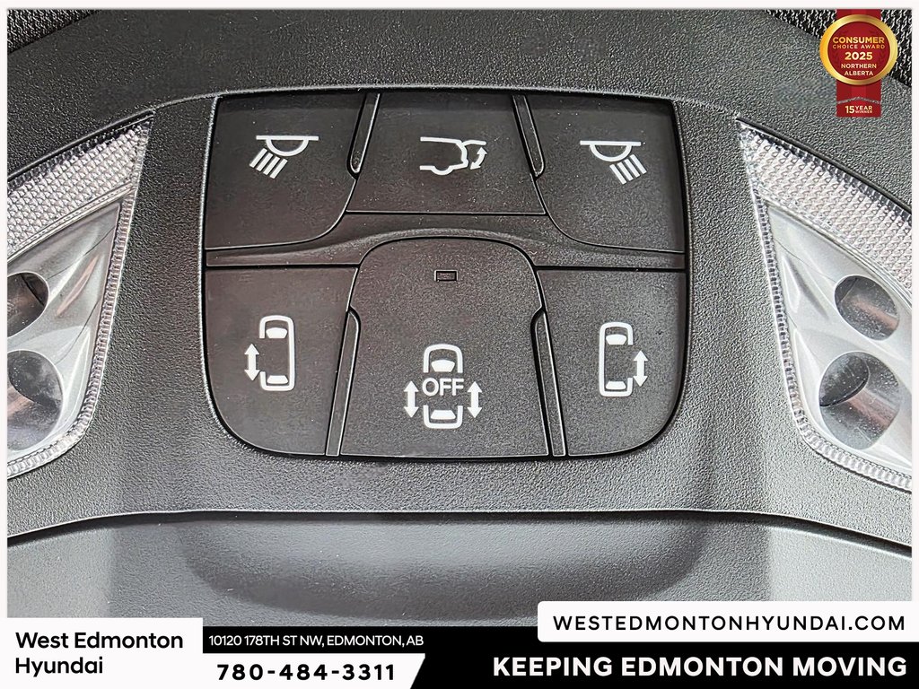 2022 Chrysler Pacifica Touring in Edmonton, Alberta - 28 - w1024h768px