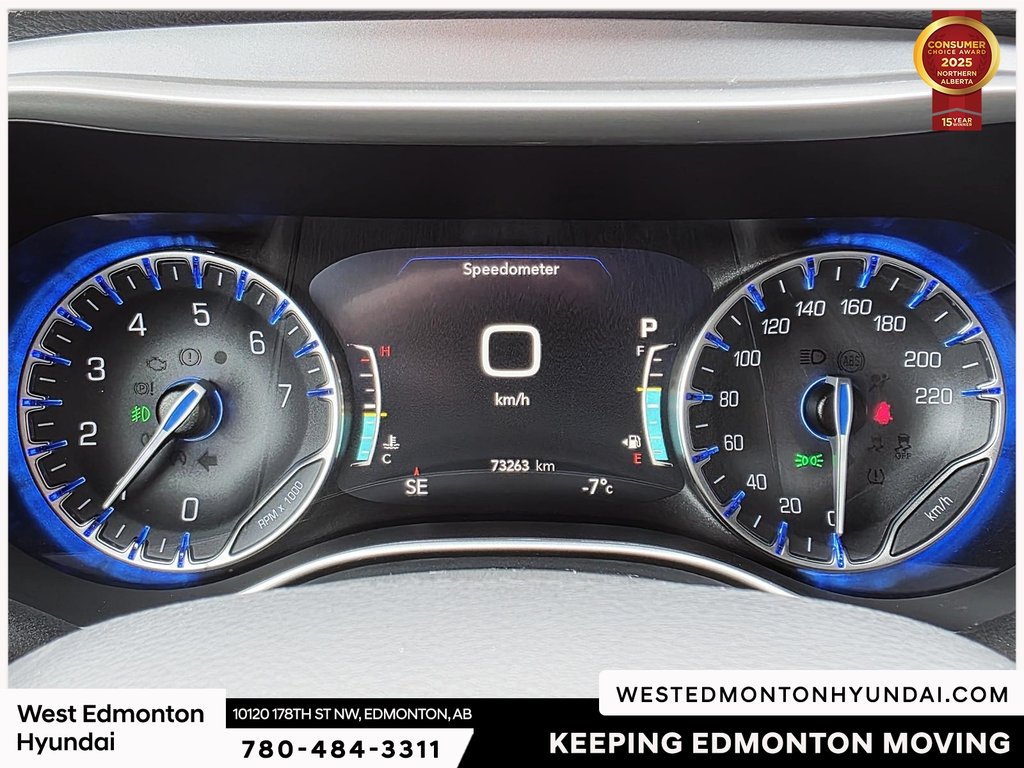 2022 Chrysler Pacifica Touring in Edmonton, Alberta - 24 - w1024h768px