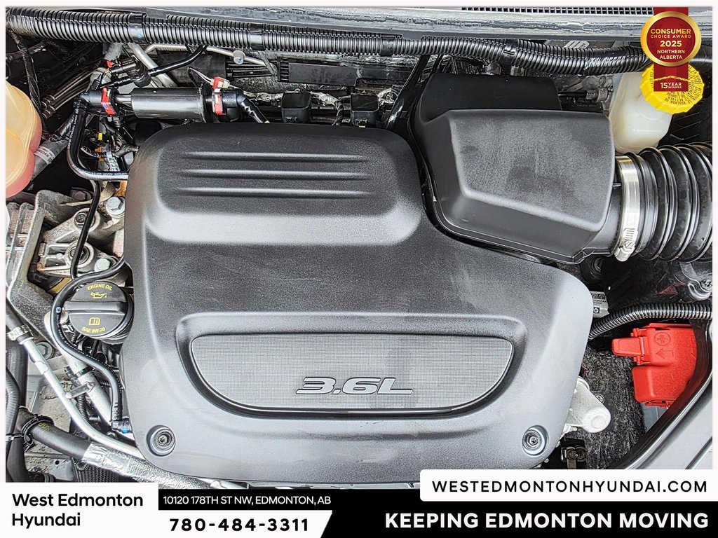 2022 Chrysler Pacifica Touring in Edmonton, Alberta - 2 - w1024h768px
