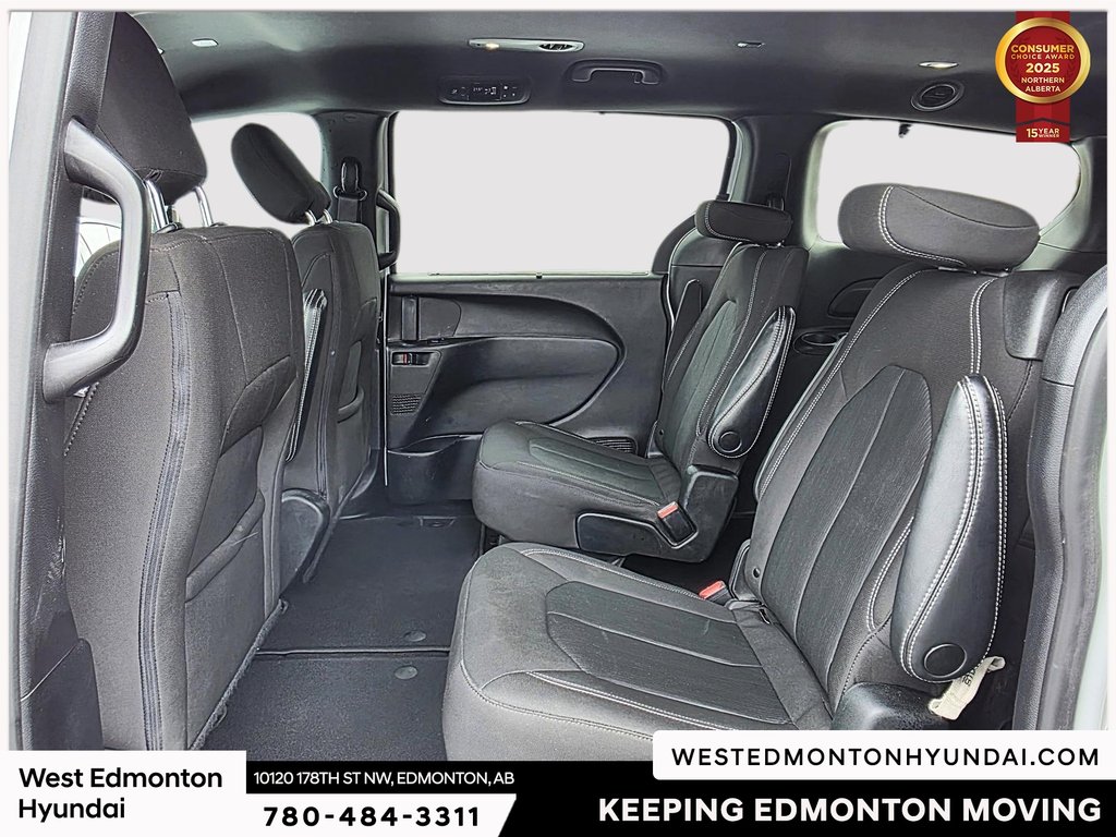 2022 Chrysler Pacifica Touring in Edmonton, Alberta - 14 - w1024h768px
