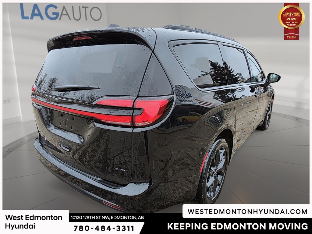 2023 Chrysler Pacifica Touring-L in Edmonton, Alberta - 8 - w1024h768px