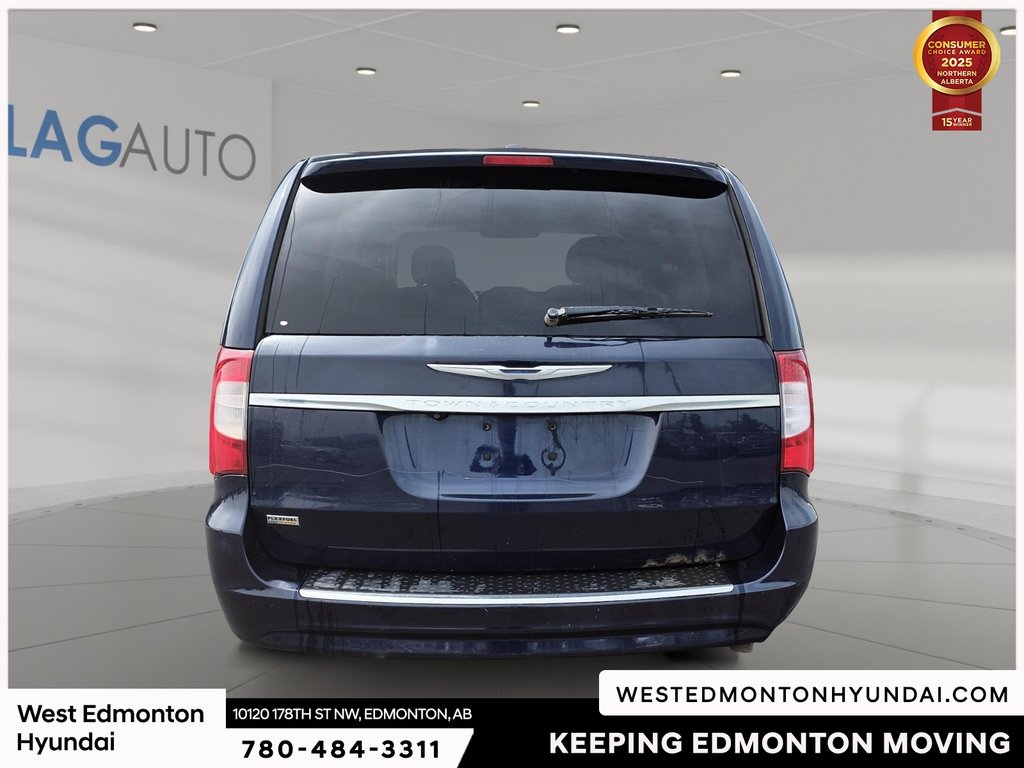 2015 Chrysler Town & Country Touring in Edmonton, Alberta - 7 - w1024h768px