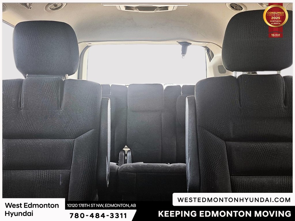 2015 Chrysler Town & Country Touring in Edmonton, Alberta - 21 - w1024h768px
