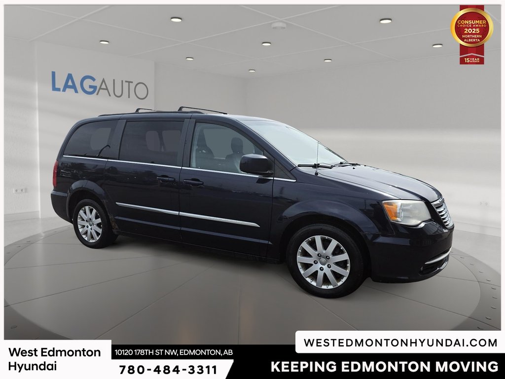 2015 Chrysler Town & Country Touring in Edmonton, Alberta - 11 - w1024h768px