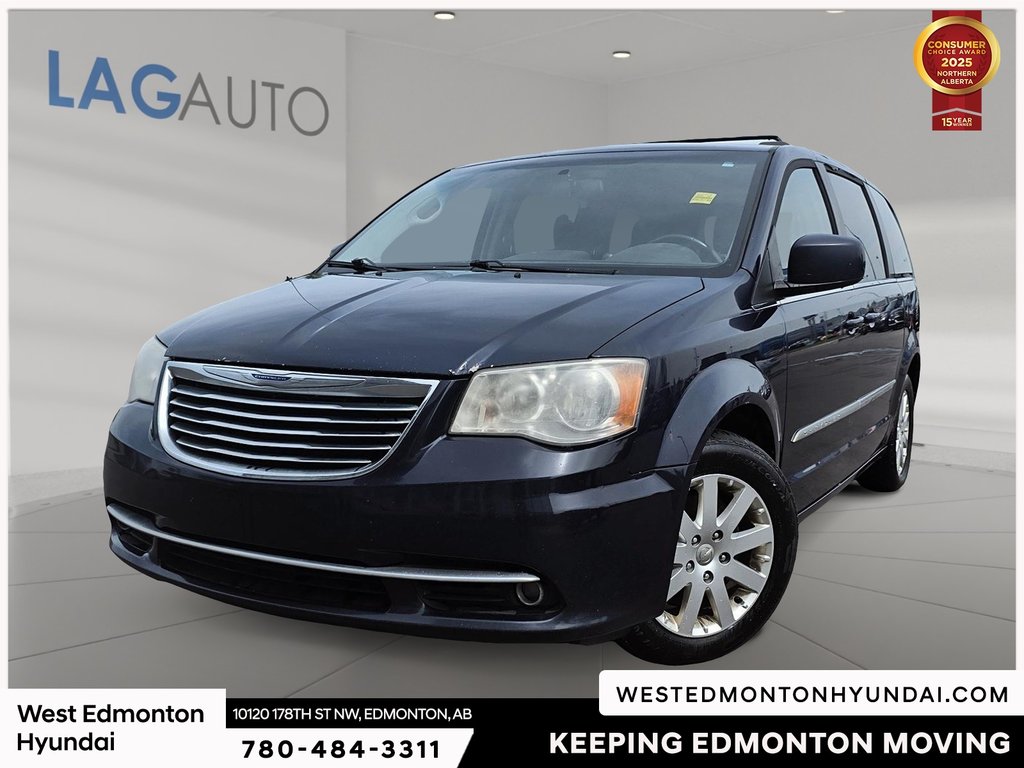 2015 Chrysler Town & Country Touring in Edmonton, Alberta - 1 - w1024h768px