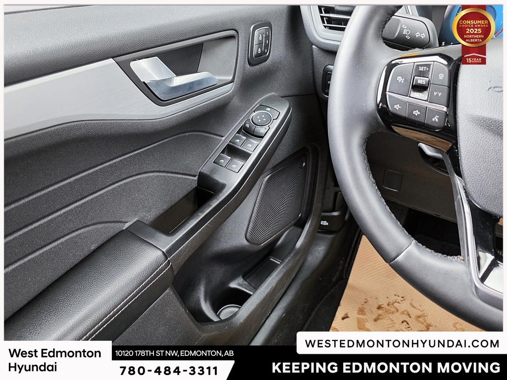 2025 Ford Escape Platinum in Edmonton, Alberta - 20 - w1024h768px