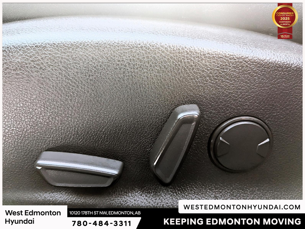 2018 Ford Focus Titanium in Edmonton, Alberta - 9 - w1024h768px