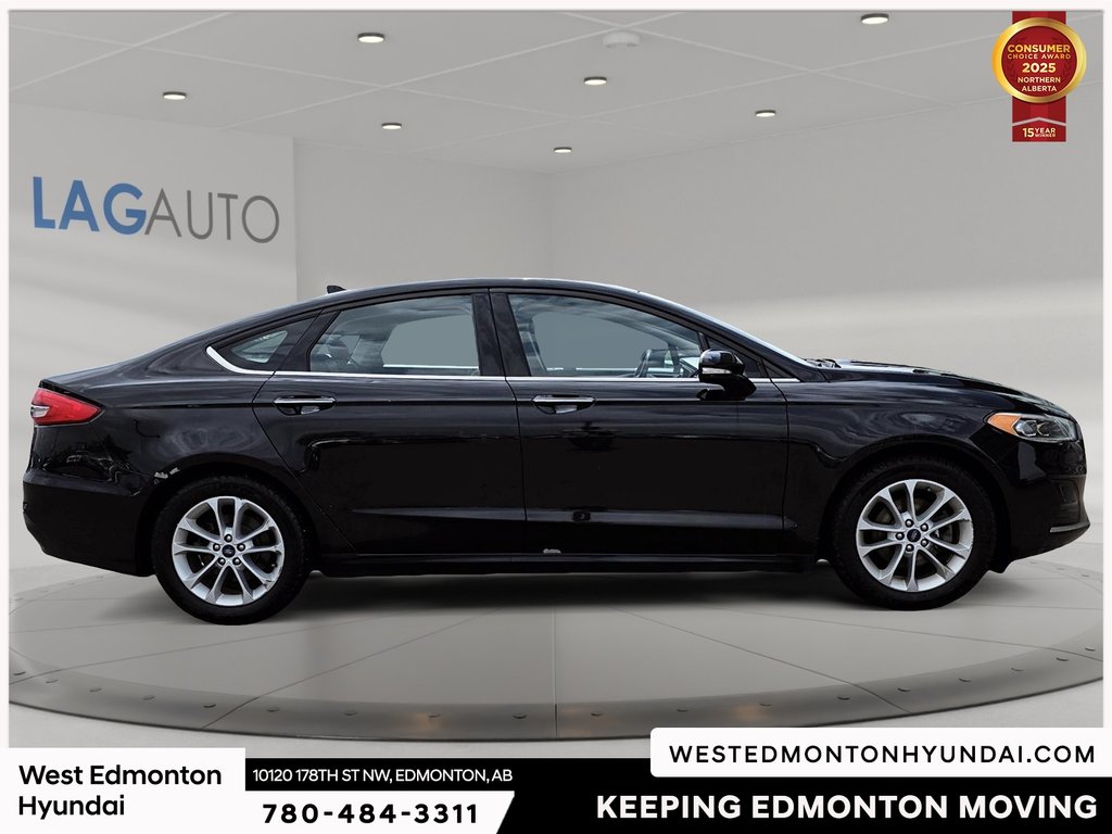 2020 Ford Fusion Hybrid SEL in Edmonton, Alberta - 10 - w1024h768px