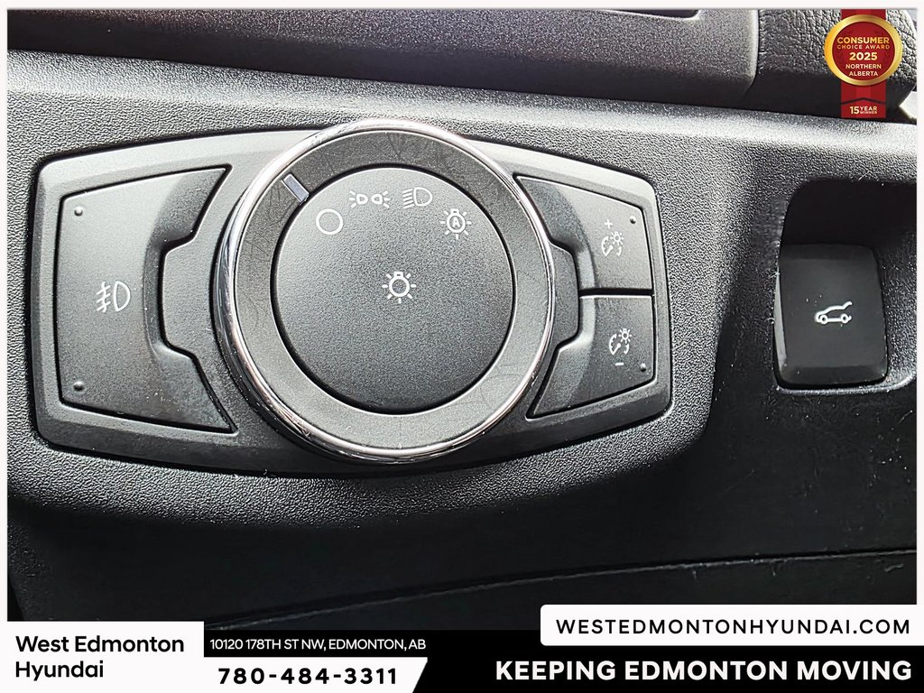 2020 Ford Fusion Hybrid Titanium in Edmonton, Alberta - 14 - w1024h768px