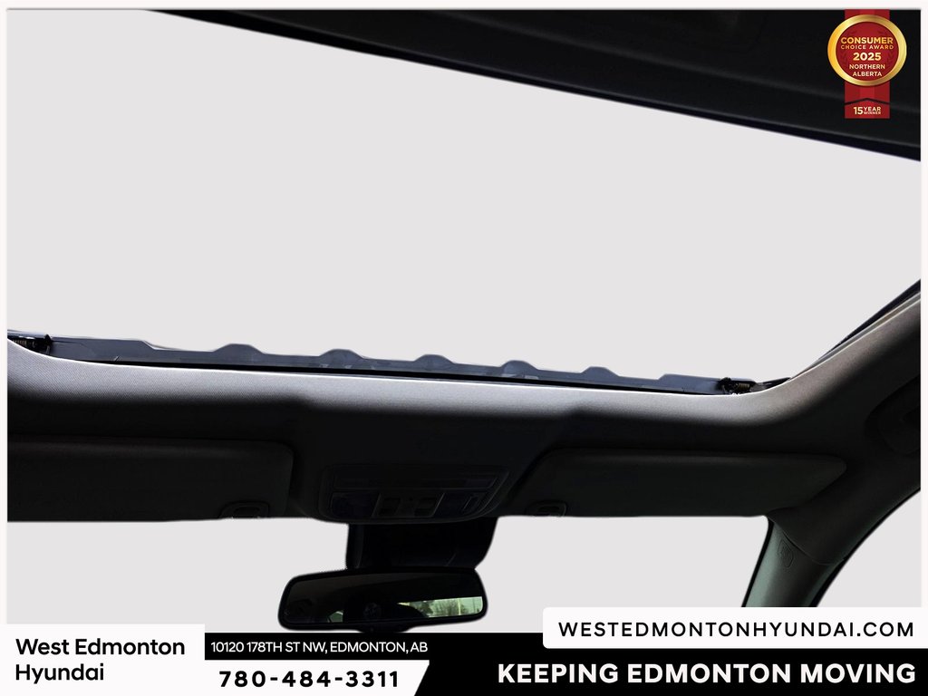 2017 Honda Civic Touring in Edmonton, Alberta - 16 - w1024h768px