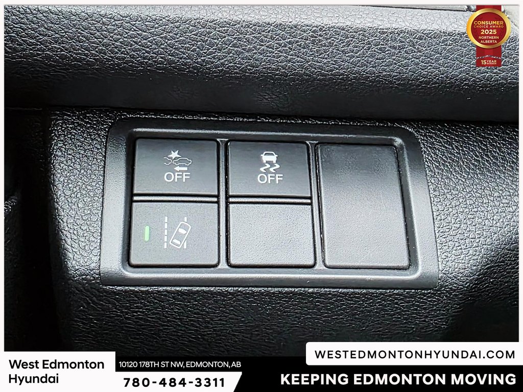 2017 Honda Civic Touring in Edmonton, Alberta - 14 - w1024h768px