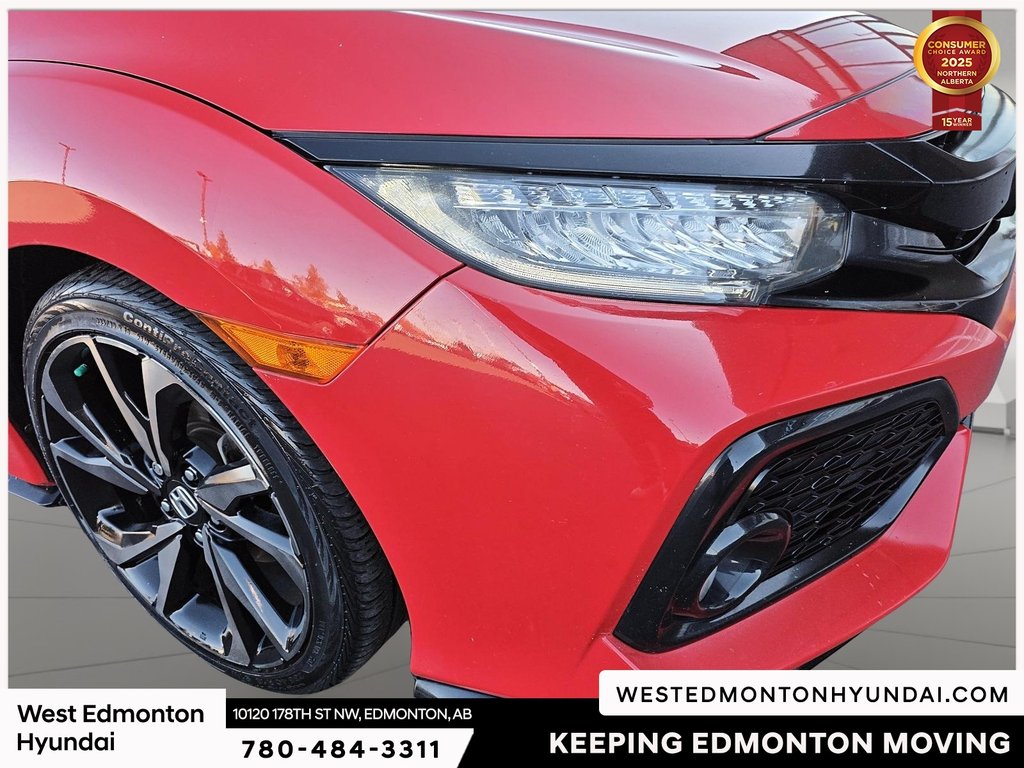 2018 Honda Civic Sport Touring in Edmonton, Alberta - 12 - w1024h768px