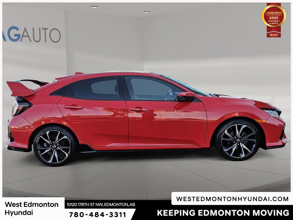 2018 Honda Civic Sport Touring in Edmonton, Alberta - 10 - w1024h768px