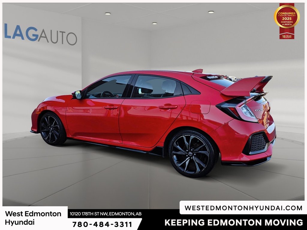 2018 Honda Civic Sport Touring in Edmonton, Alberta - 5 - w1024h768px