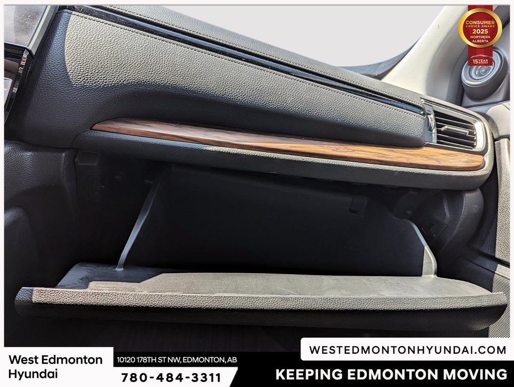 2022 Honda CR-V Touring in Edmonton, Alberta - 14 - w1024h768px