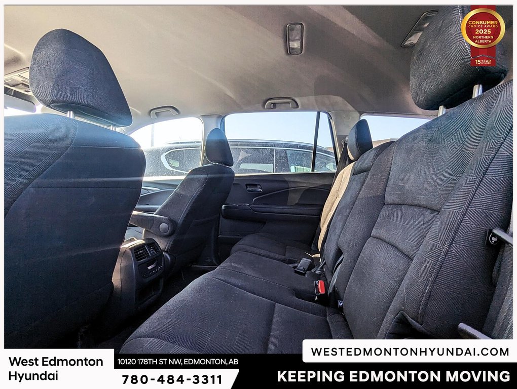 2020 Honda Pilot LX in Edmonton, Alberta - 17 - w1024h768px