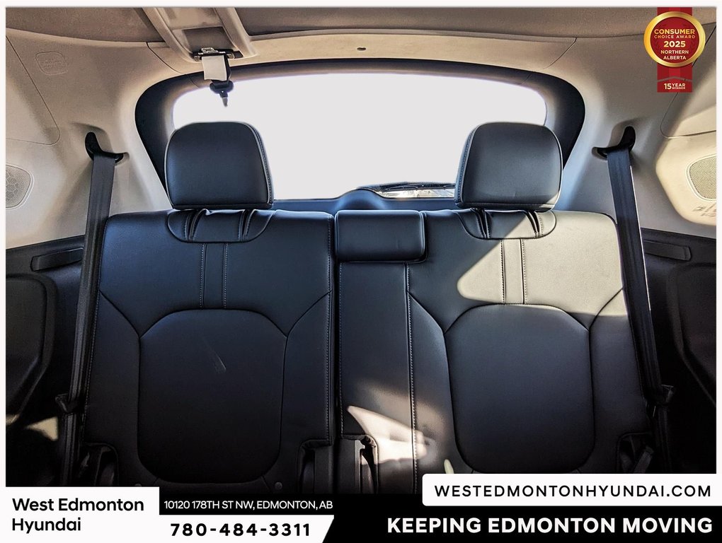 2025 Honda Pilot Touring in Edmonton, Alberta - 16 - w1024h768px