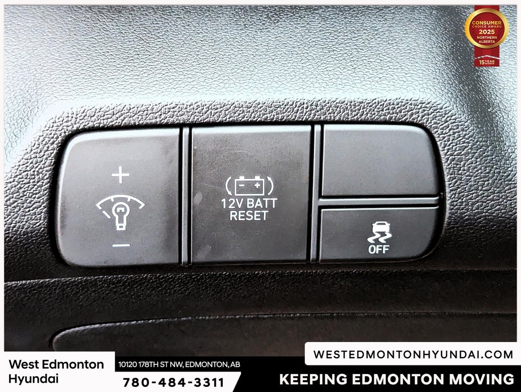 2025 Hyundai Elantra Hybrid Luxury in Edmonton, Alberta - 8 - w1024h768px