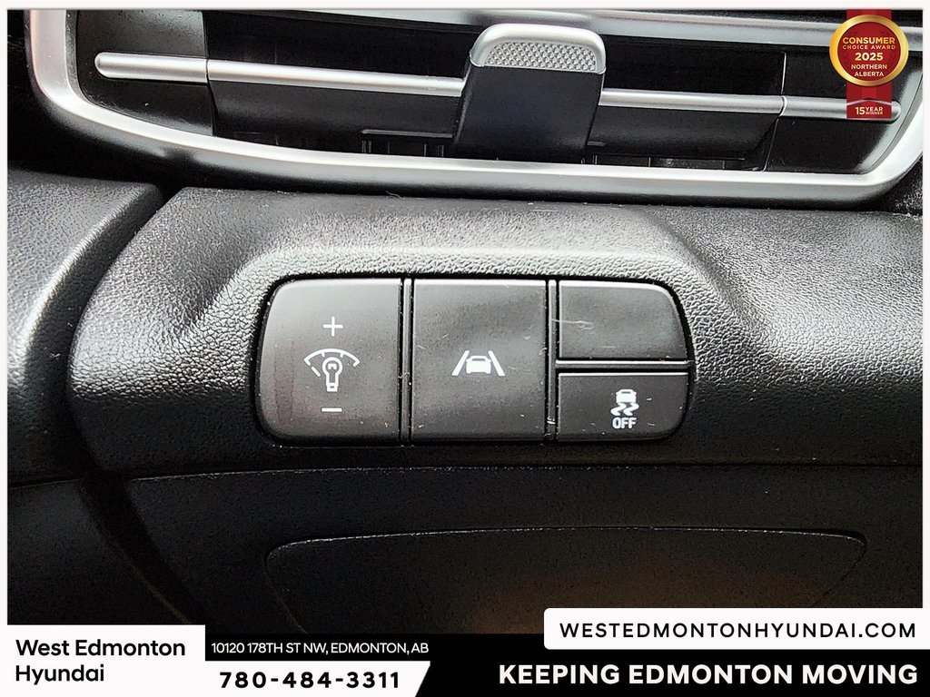 2022 Hyundai Elantra Preferred in Edmonton, Alberta - 21 - w1024h768px