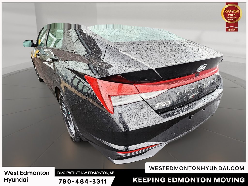 2022 Hyundai Elantra Preferred in Edmonton, Alberta - 7 - w1024h768px
