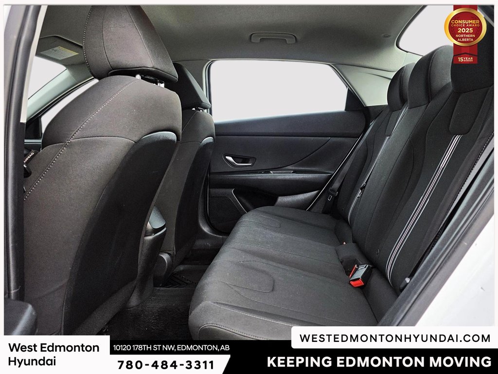 2022 Hyundai Elantra Preferred in Edmonton, Alberta - 15 - w1024h768px