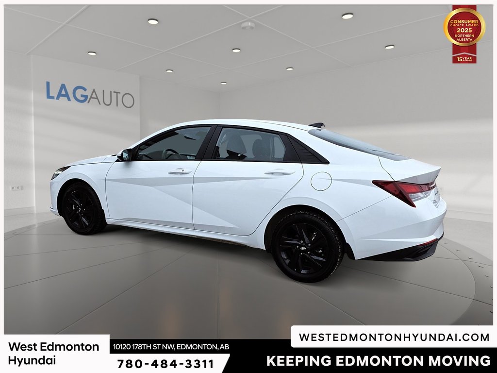 2022 Hyundai Elantra Preferred in Edmonton, Alberta - 6 - w1024h768px
