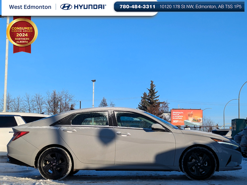 2023 Hyundai Elantra Preferred in Edmonton, Alberta - 3 - w1024h768px