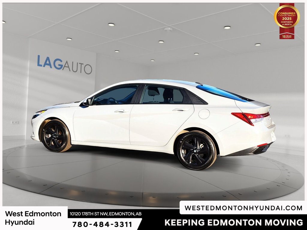 2023 Hyundai Elantra Preferred in Edmonton, Alberta - 6 - w1024h768px