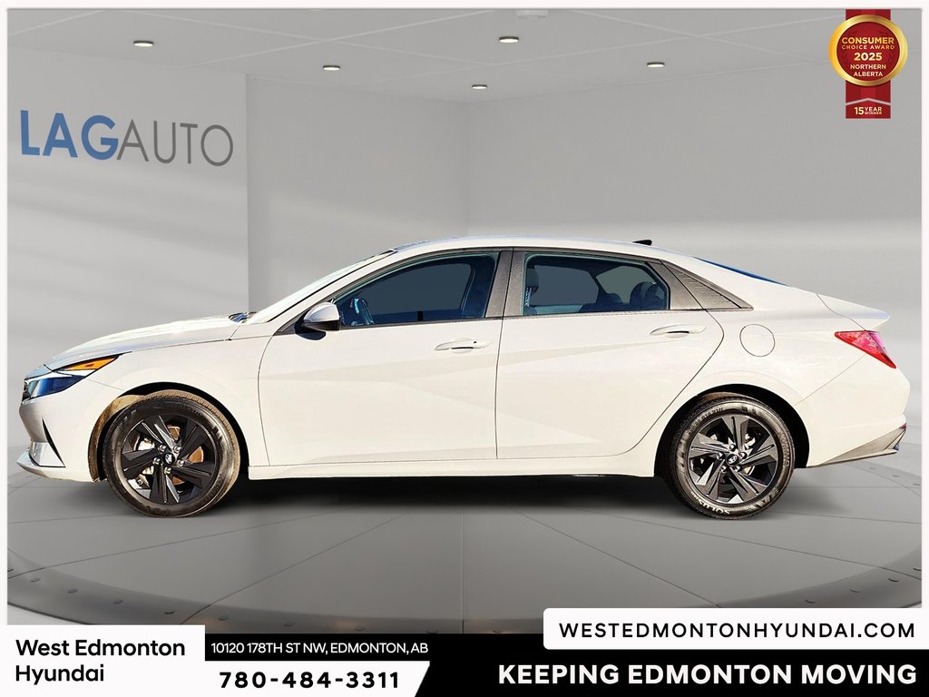 2023 Hyundai Elantra Preferred in Edmonton, Alberta - 5 - w1024h768px