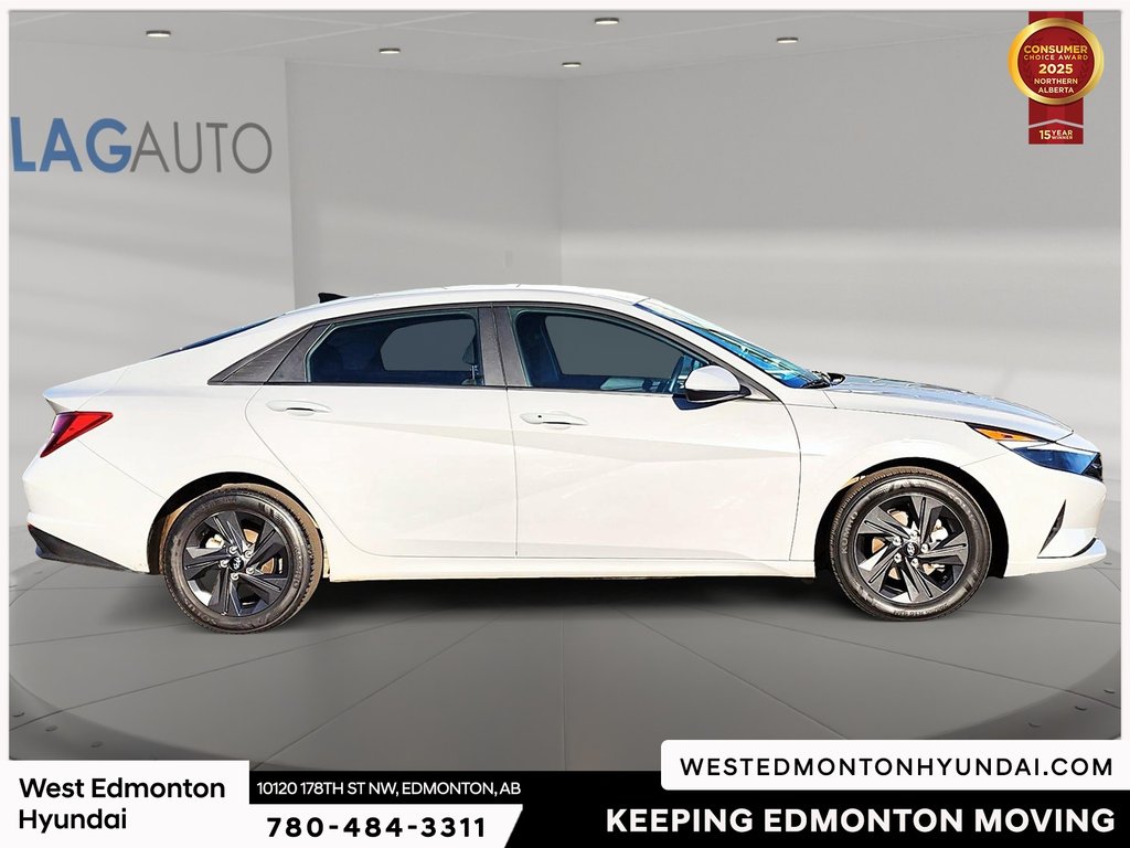 2023 Hyundai Elantra Preferred in Edmonton, Alberta - 11 - w1024h768px