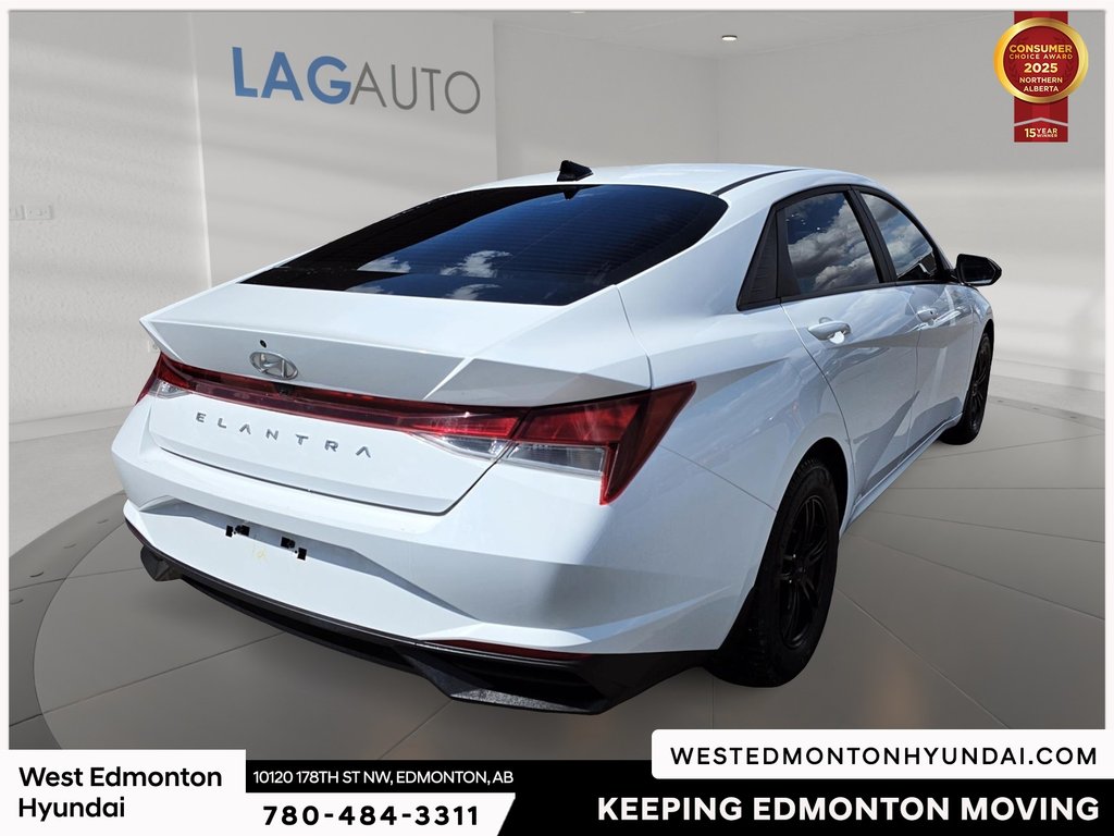 2023 Hyundai Elantra Preferred in Edmonton, Alberta - 8 - w1024h768px