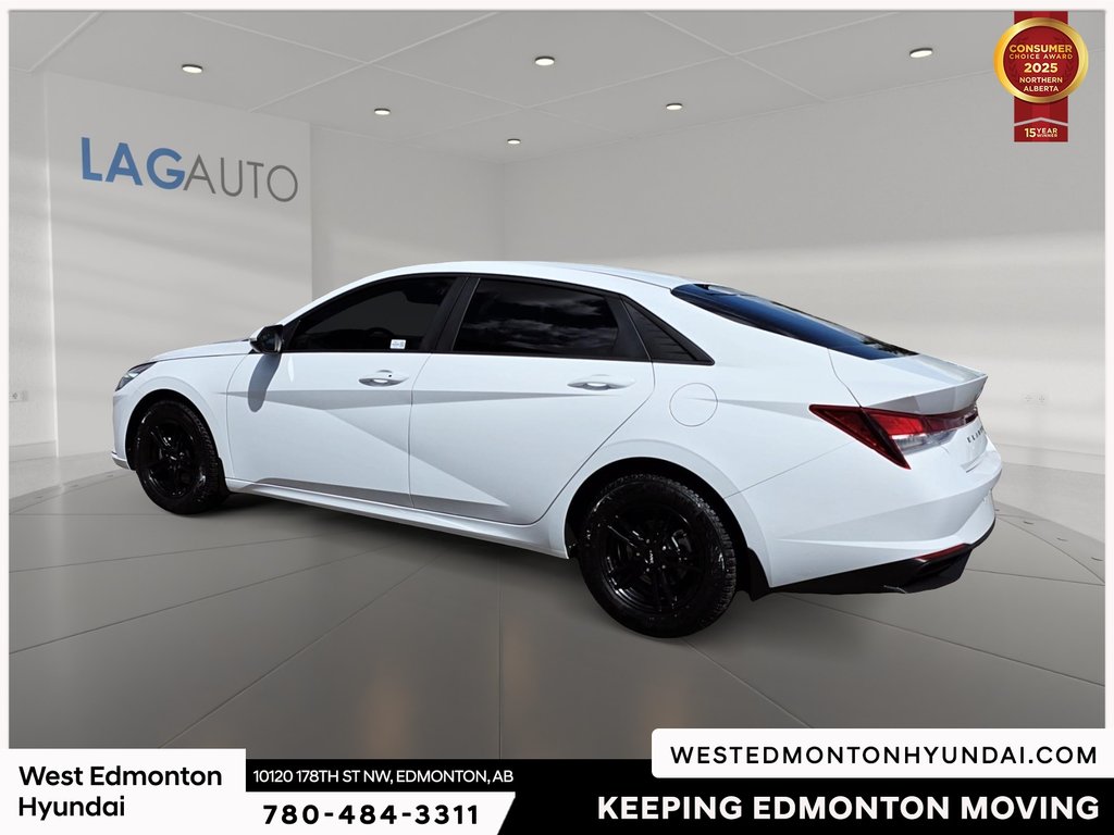2023 Hyundai Elantra Preferred in Edmonton, Alberta - 5 - w1024h768px