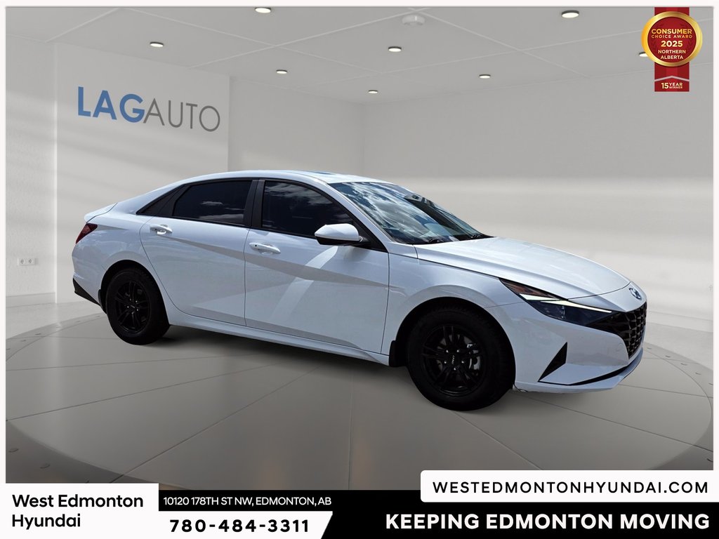 2023 Hyundai Elantra Preferred in Edmonton, Alberta - 11 - w1024h768px