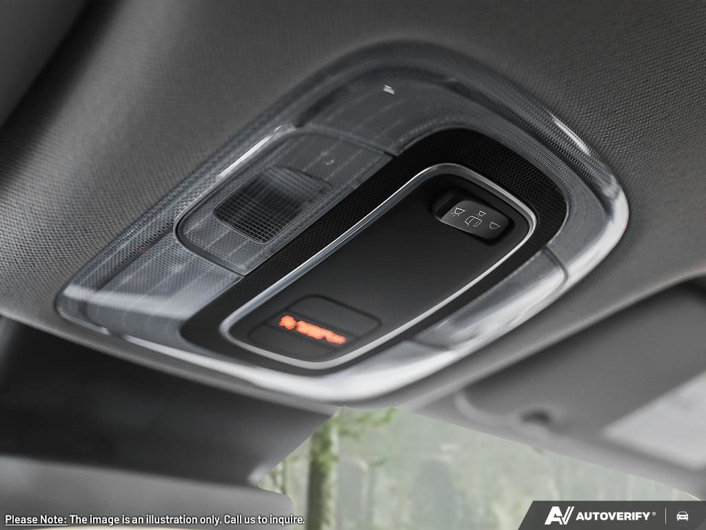 2024 Hyundai Elantra Luxury Two-Tone Interior in Edmonton, Alberta - 17 - w1024h768px