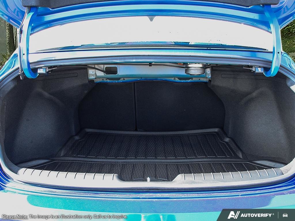 2026 Hyundai Elantra Luxury in Edmonton, Alberta - 7 - w1024h768px